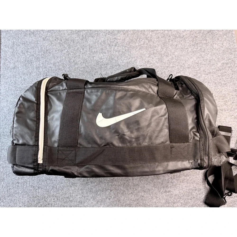 Nike Elite Vintage Duffle Bag Black Travel Gym School Messenger Sling Large